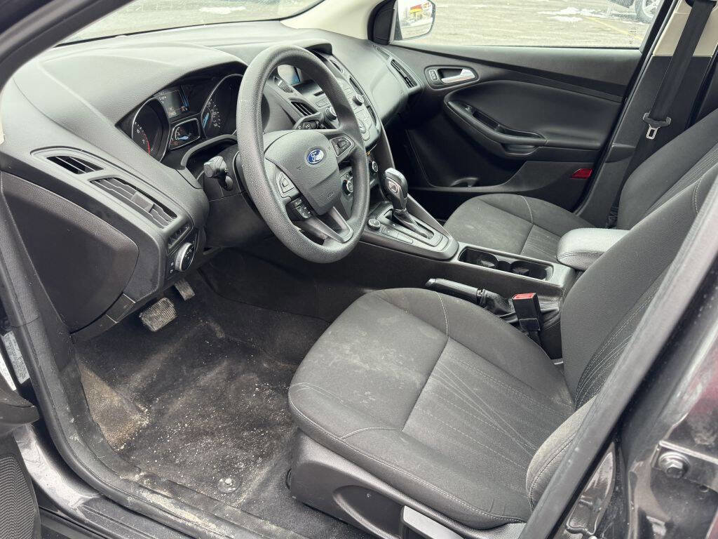 Used 2016 Ford Focus SE image 8