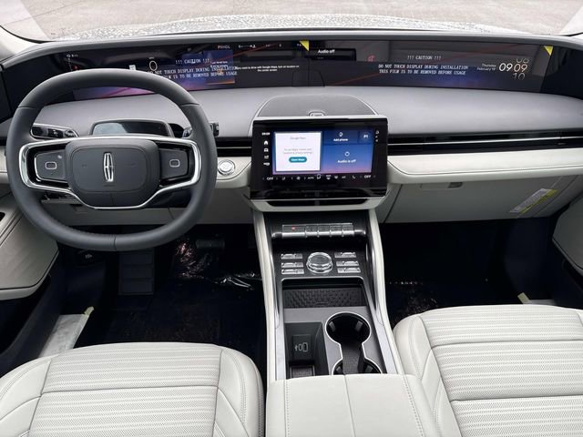 New 2026 Lincoln Nautilus Reserve w/ Jet Appearance Package image 17