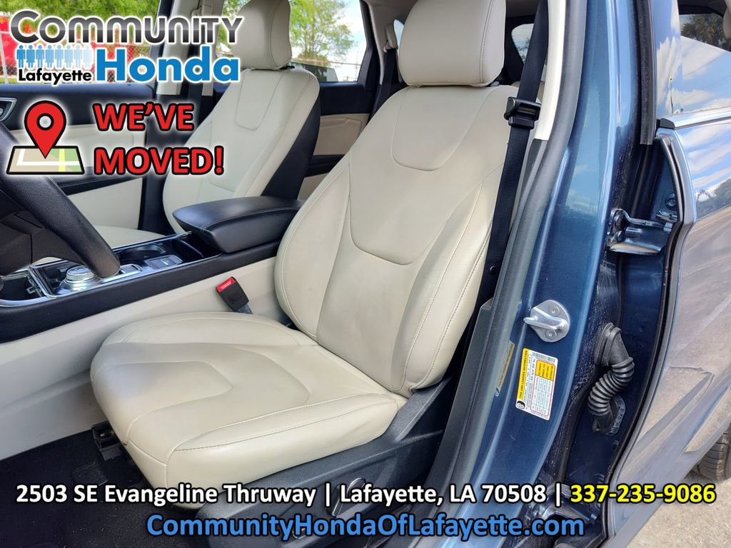 Used 2019 Ford Edge Titanium FWD image 22