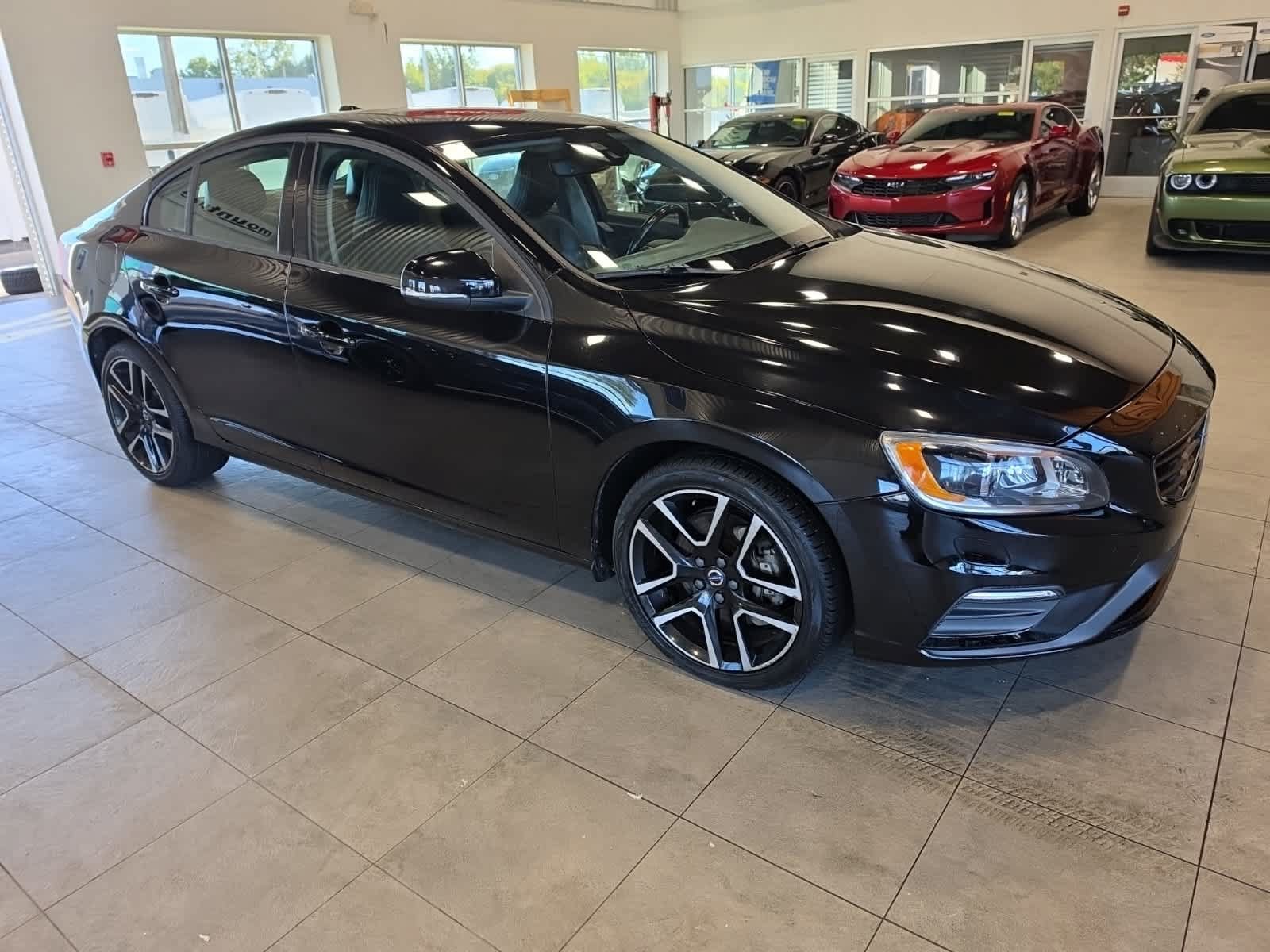 Used 2018 Volvo S60 T5 Dynamic w/ Protection Package AWD/4WD image 4