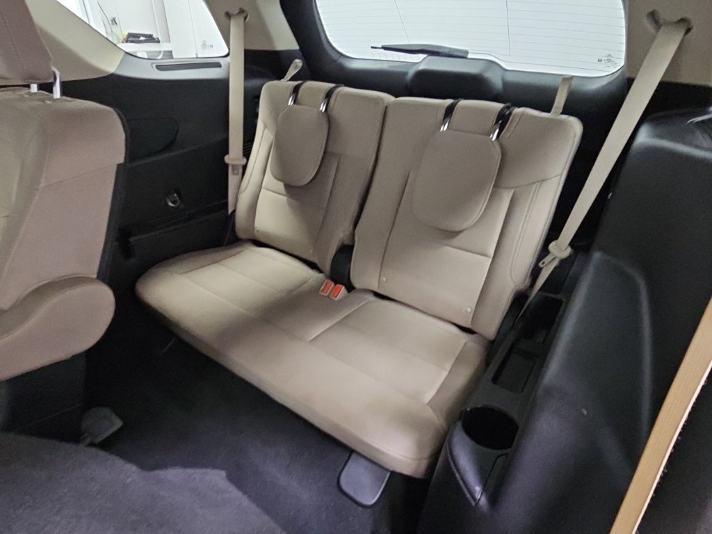 Used 2020 Ford Explorer XLT RWD image 32