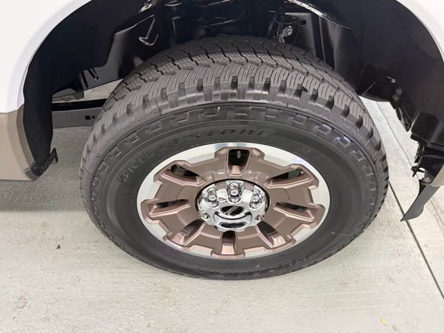 New 2026 Ford F250 4x4 Crew Cab Super Duty image 5