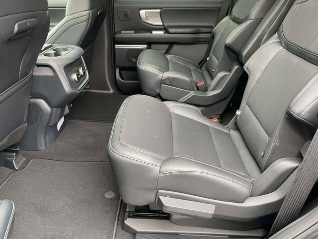 New 2026 Ford Expedition Platinum w/ Driver's Package AWD/4WD image 6