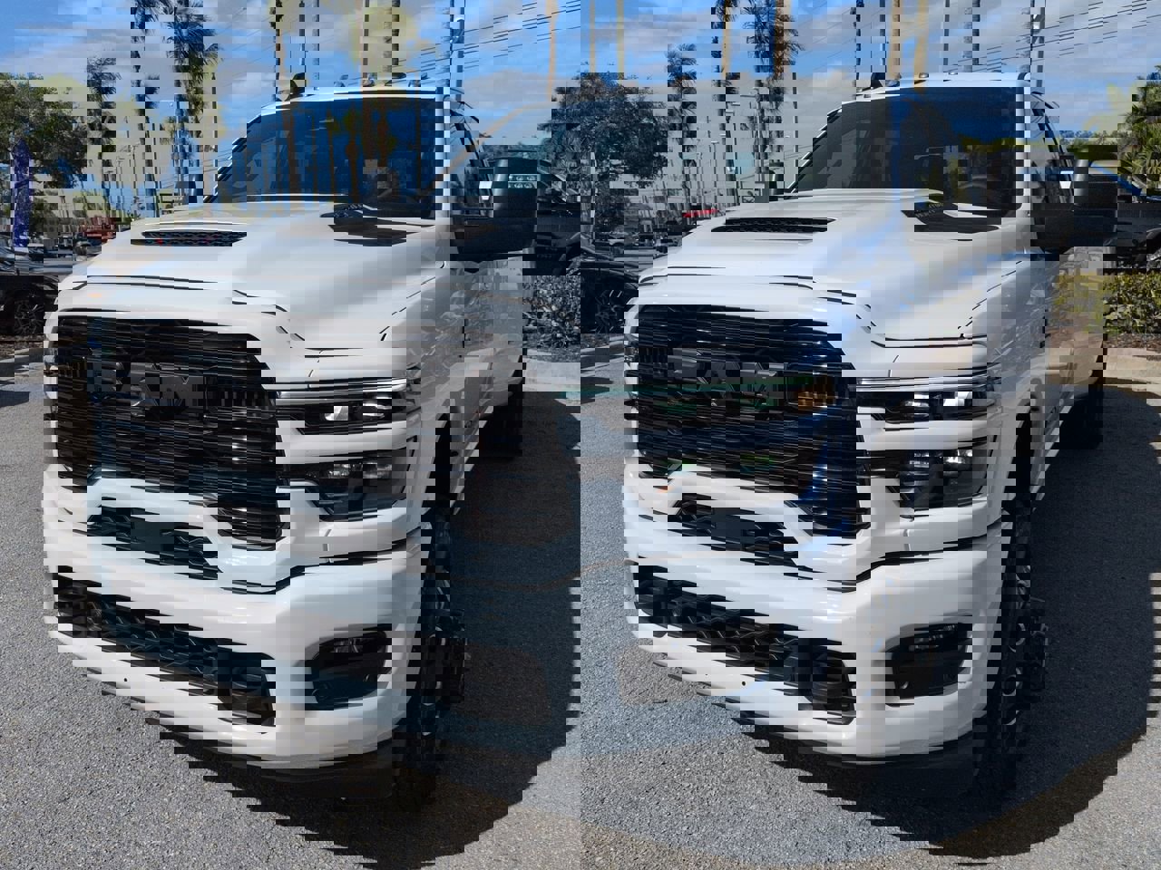 Used 2025 RAM 3500 Laramie AWD/4WD image 9