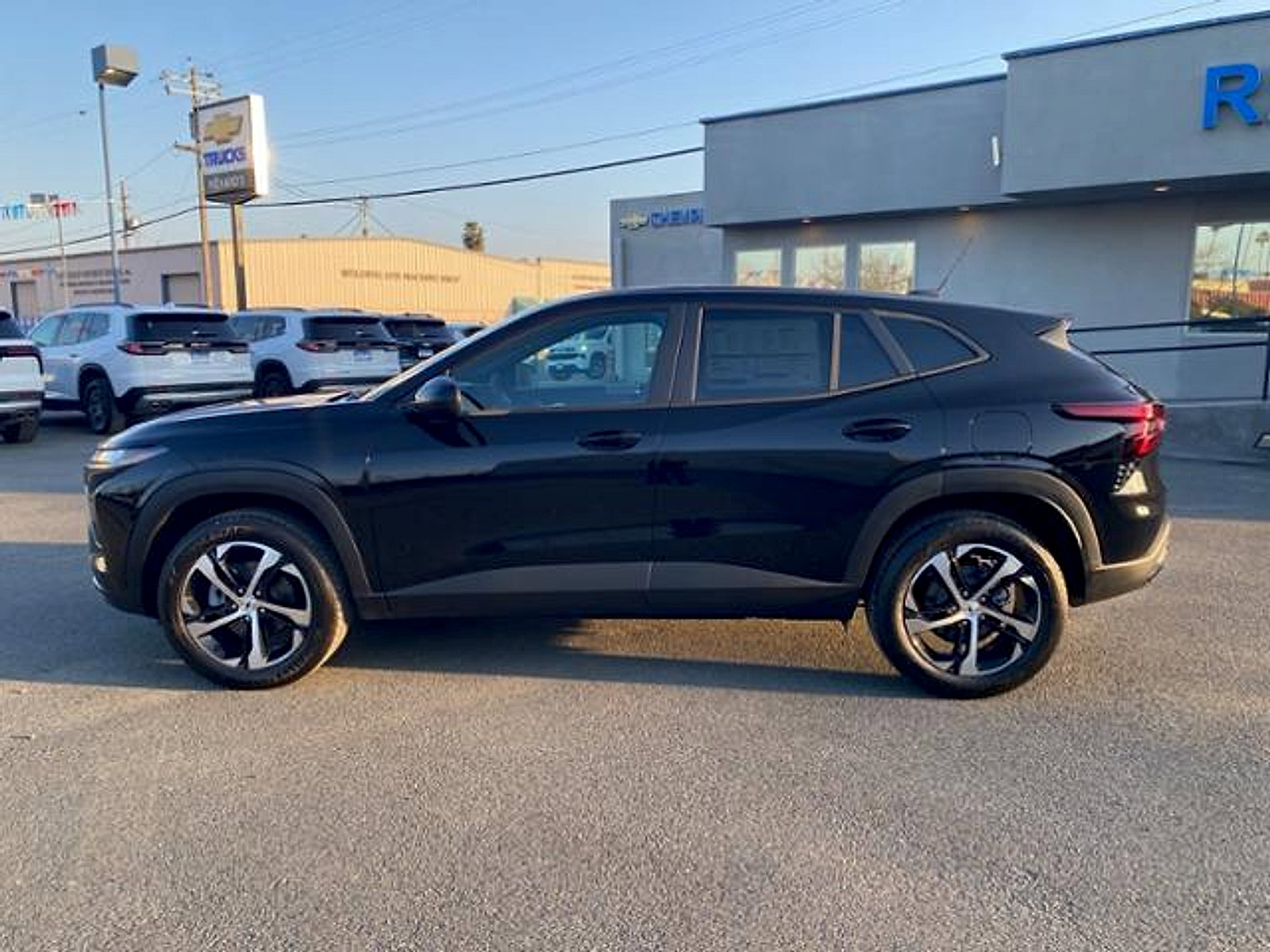 New 2026 Chevrolet Trax RS w/ Sunroof Package FWD image 3