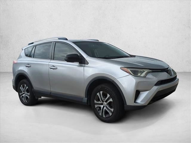 Used 2018 Toyota RAV4 LE image 3