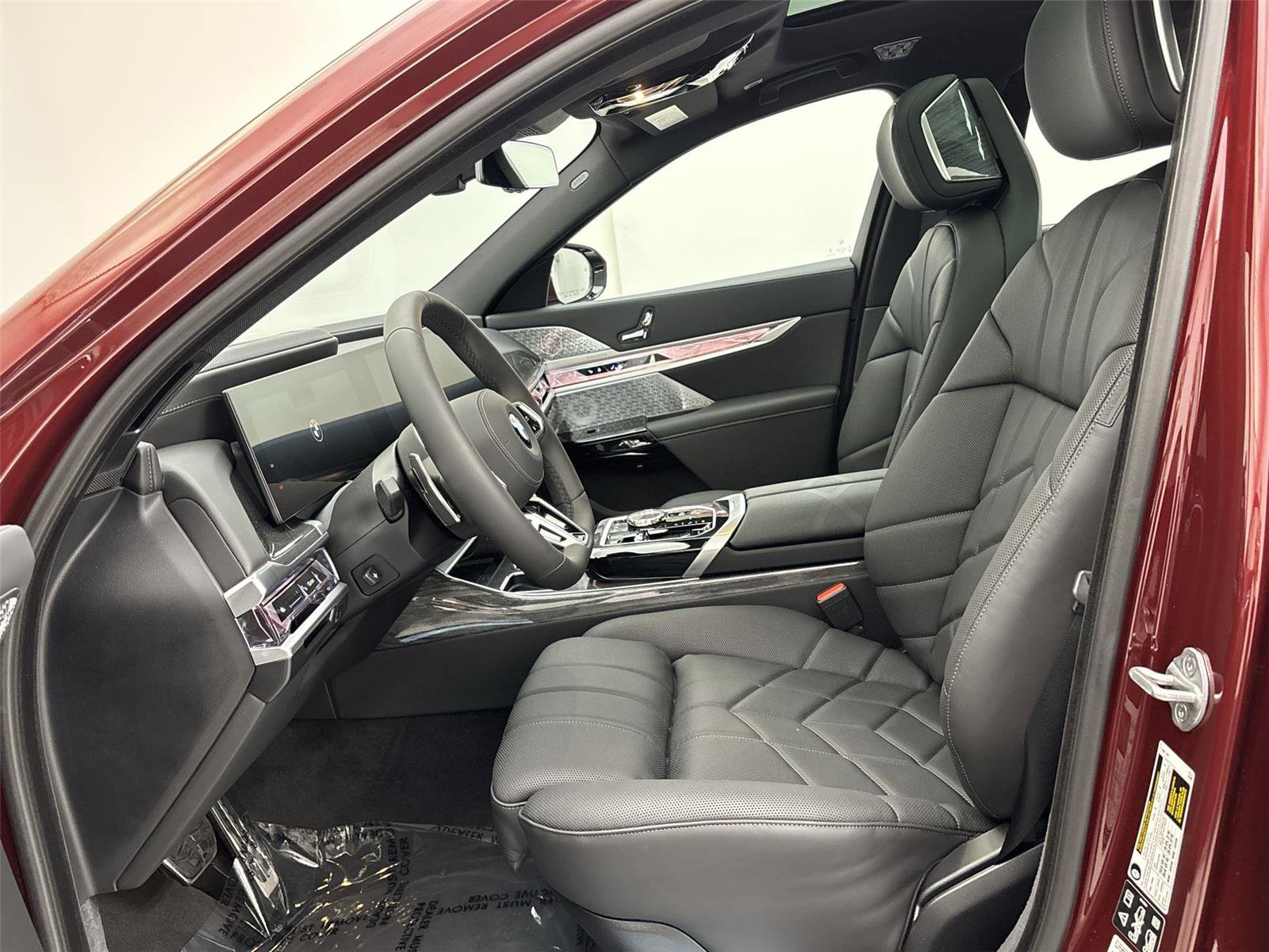 New 2026 BMW 760i xDrive w/ Executive Package image 25
