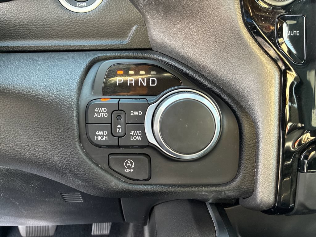 Used 2025 RAM 1500 Big Horn AWD/4WD image 10