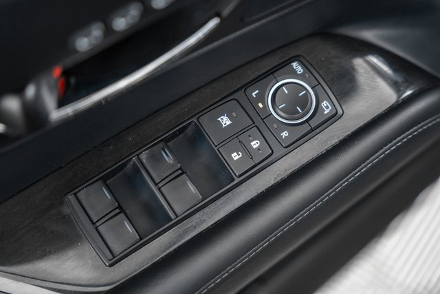 Used 2013 Lexus RX 450h AWD image 41