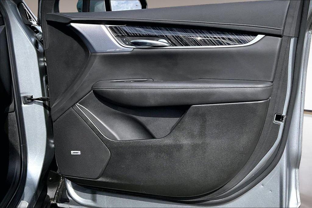 Certified 2025 Cadillac XT6 Premium Luxury AWD/4WD image 19