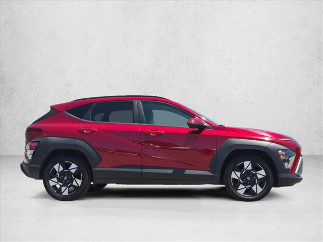 Used 2025 Hyundai Kona SEL FWD image 4