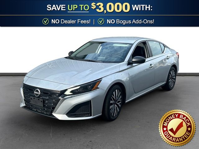Used 2024 Nissan Altima 2.5 SV image 1
