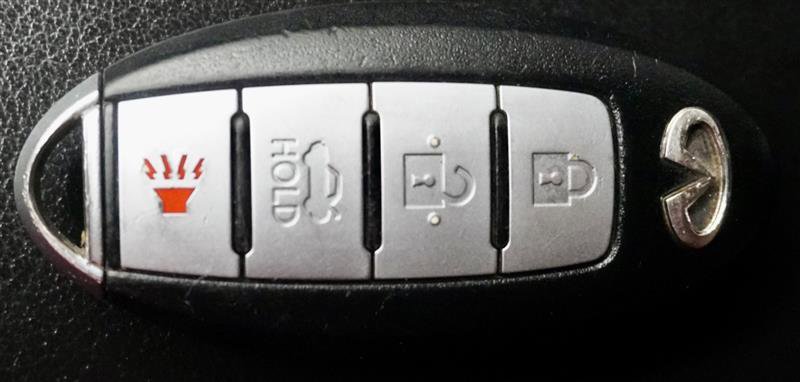 Used 2017 INFINITI Q50 Signature Edition w/ All Weather Package (L93) image 34