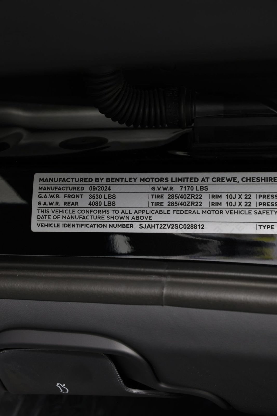 New 2025 Bentley Bentayga Extended Wheelbase AWD/4WD image 38