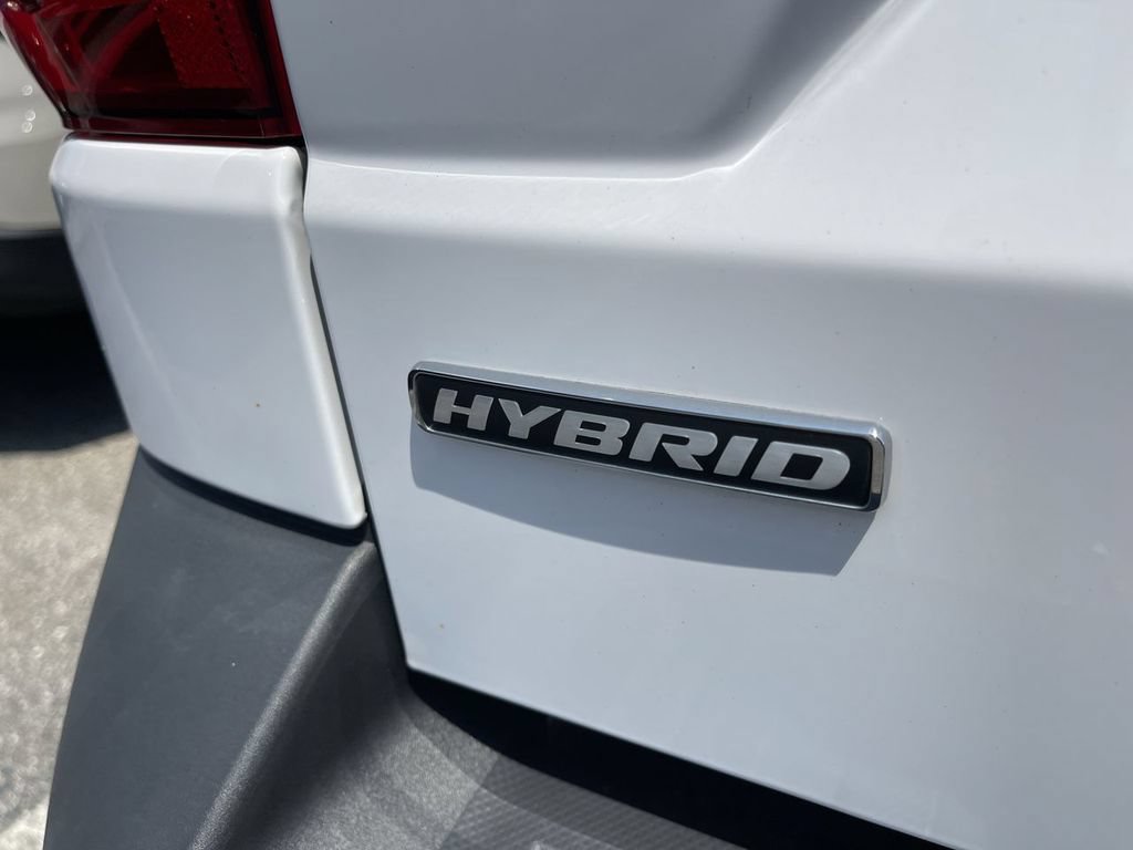 Used 2022 Ford Maverick XL FWD image 5