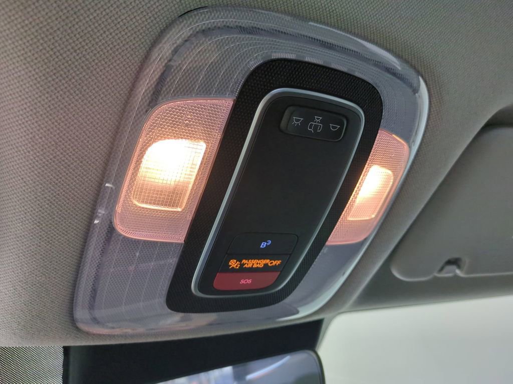 Certified 2024 Hyundai Elantra SEL image 21