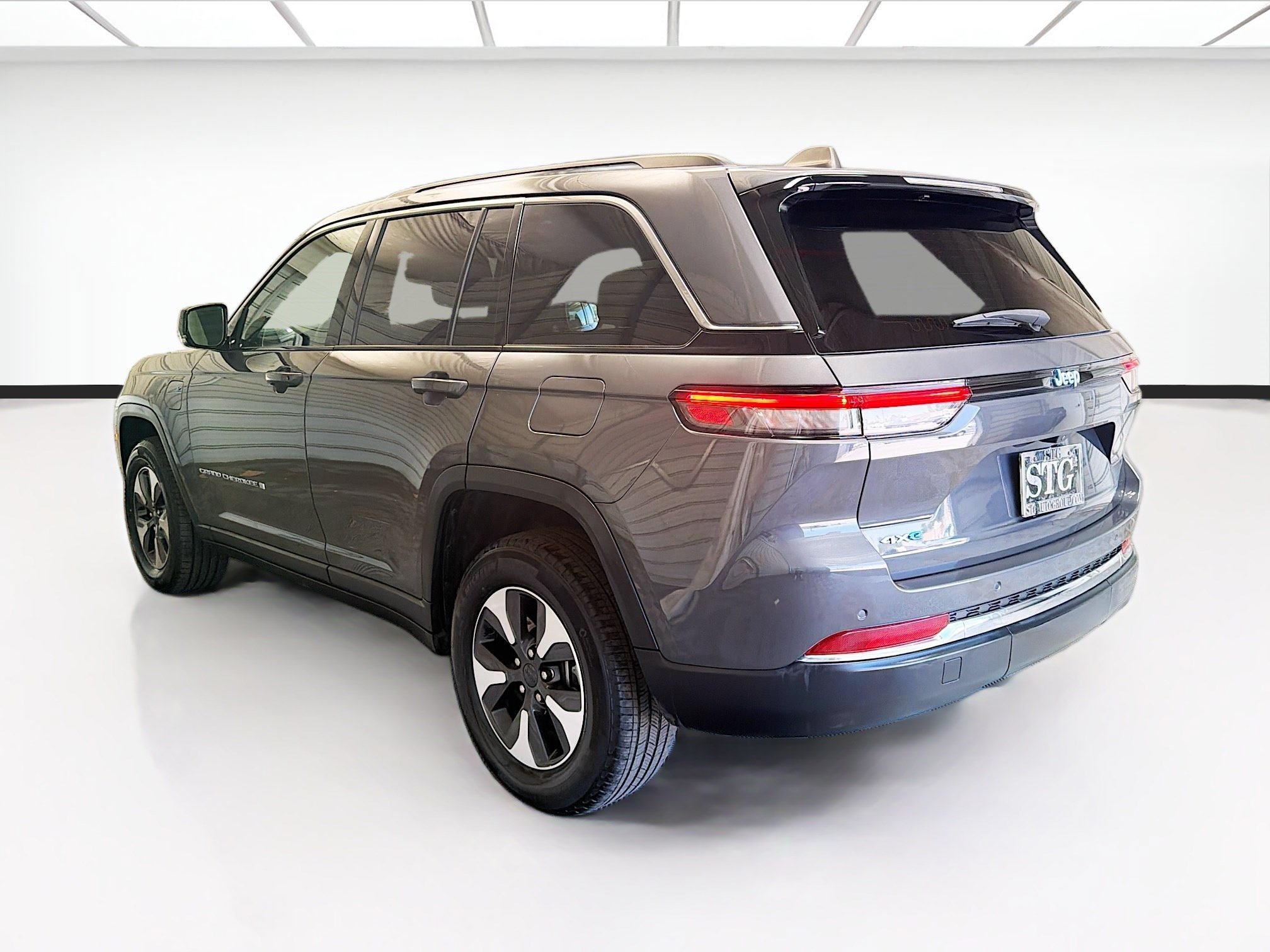 Used 2024 Jeep Grand Cherokee Limited 4xe AWD/4WD image 6