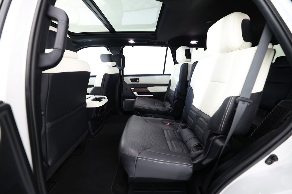 Used 2023 Toyota Sequoia Capstone image 20