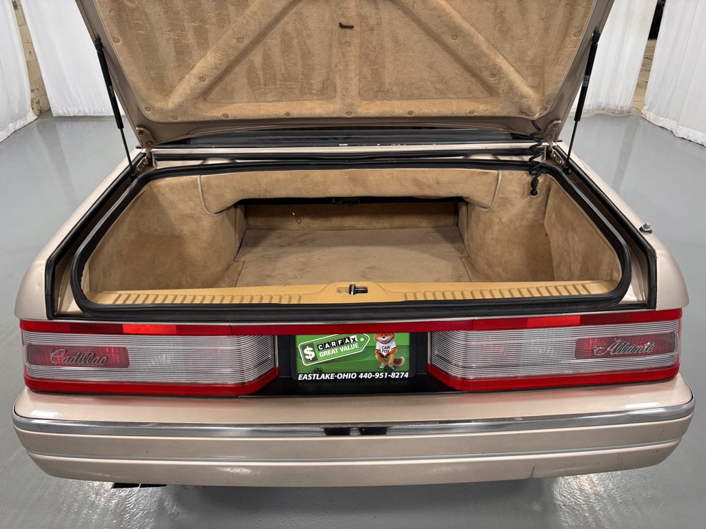 Used 1993 Cadillac Allante FWD image 21