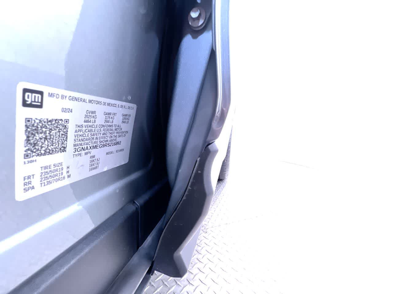 Used 2024 Chevrolet Equinox RS w/ LPO, Floor Liner Package FWD image 44