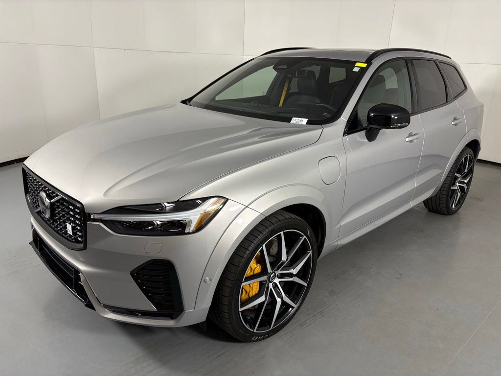Used 2025 Volvo XC60 T8 Polestar image 4