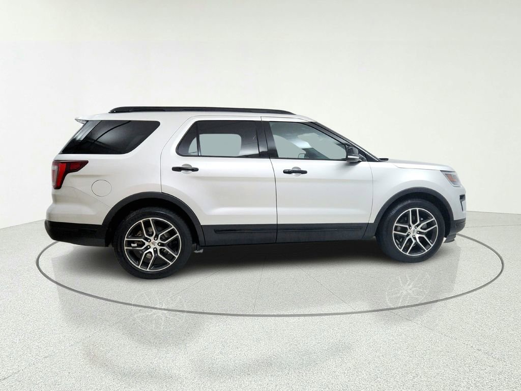 Used 2019 Ford Explorer Sport AWD/4WD image 9