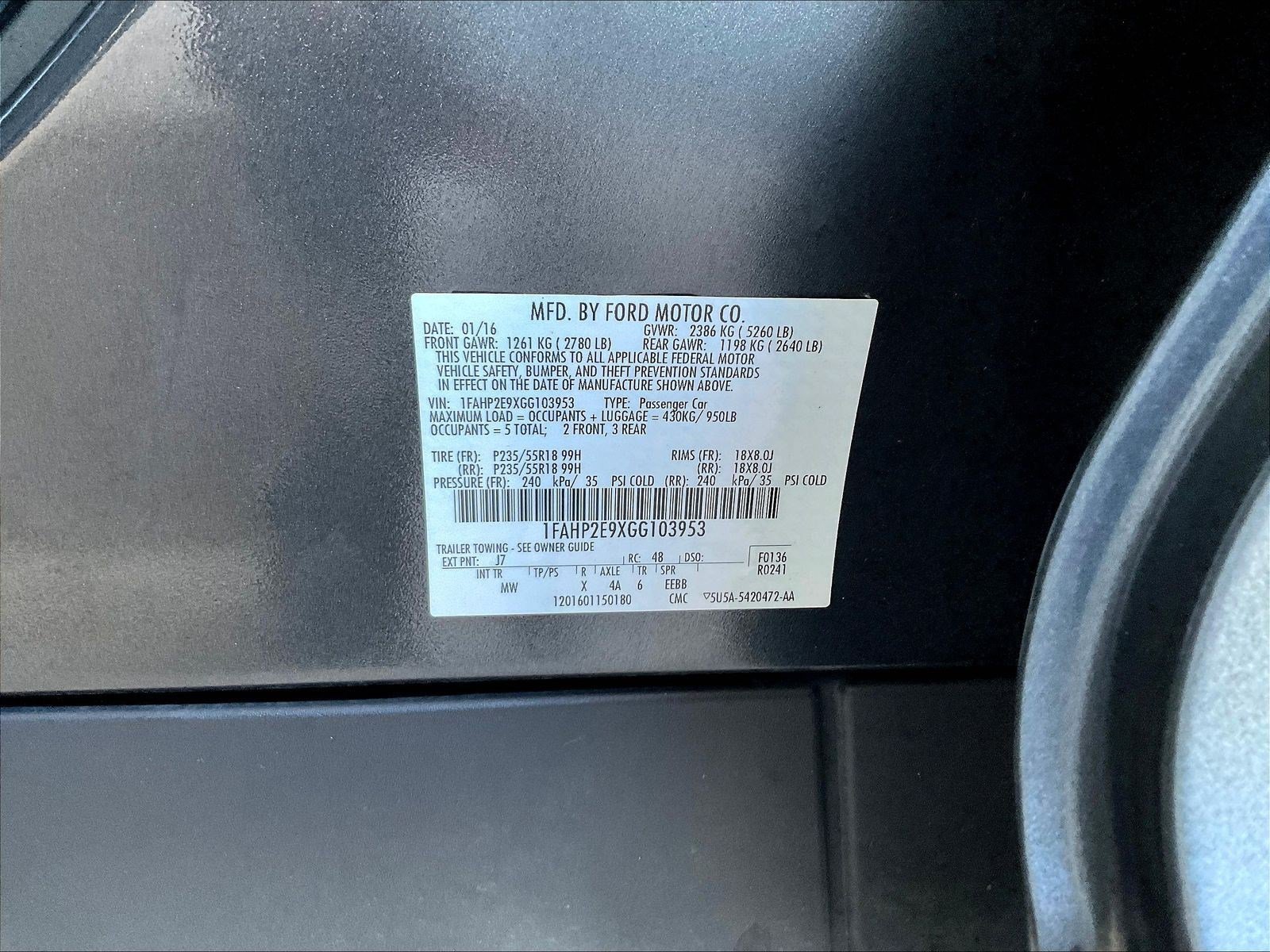 Used 2016 Ford Taurus SEL FWD image 19