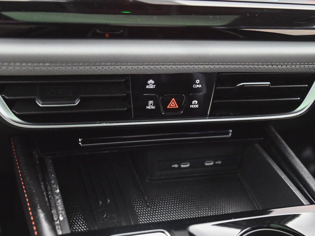 Used 2025 Volkswagen Atlas Peak Edition SE AWD/4WD image 27