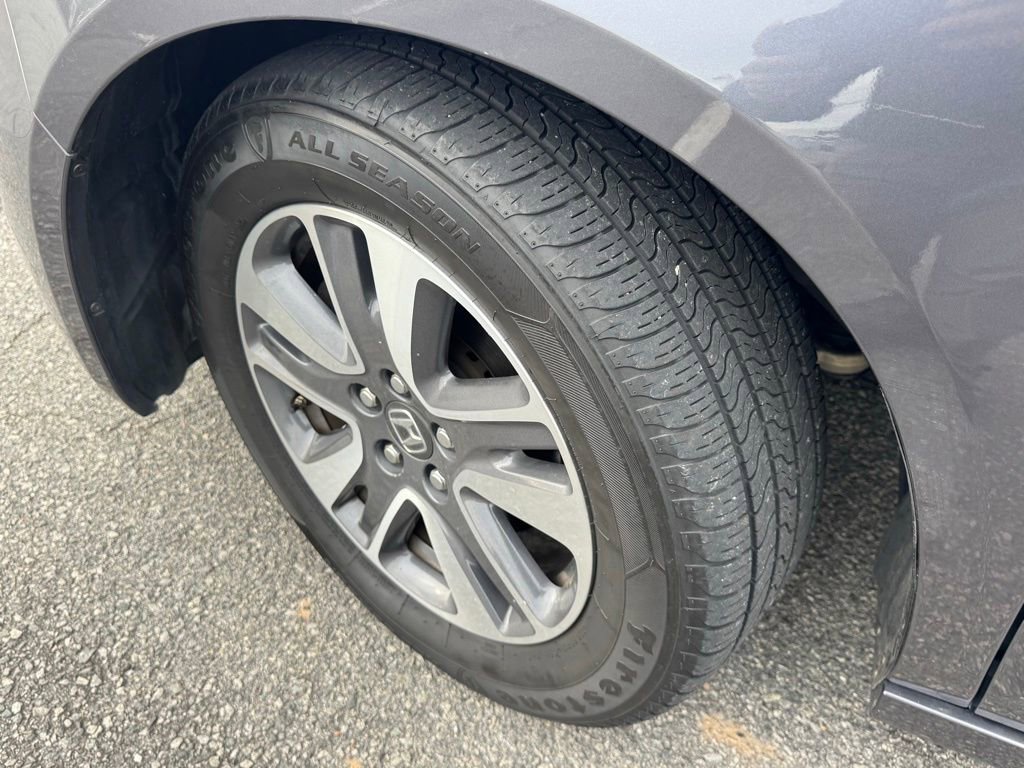 Used 2016 Honda Odyssey Touring Elite image 45