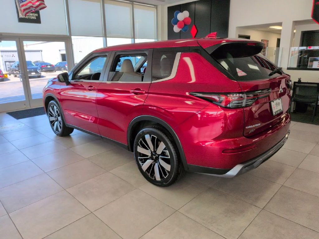 New 2026 Mitsubishi Outlander SE AWD/4WD image 10