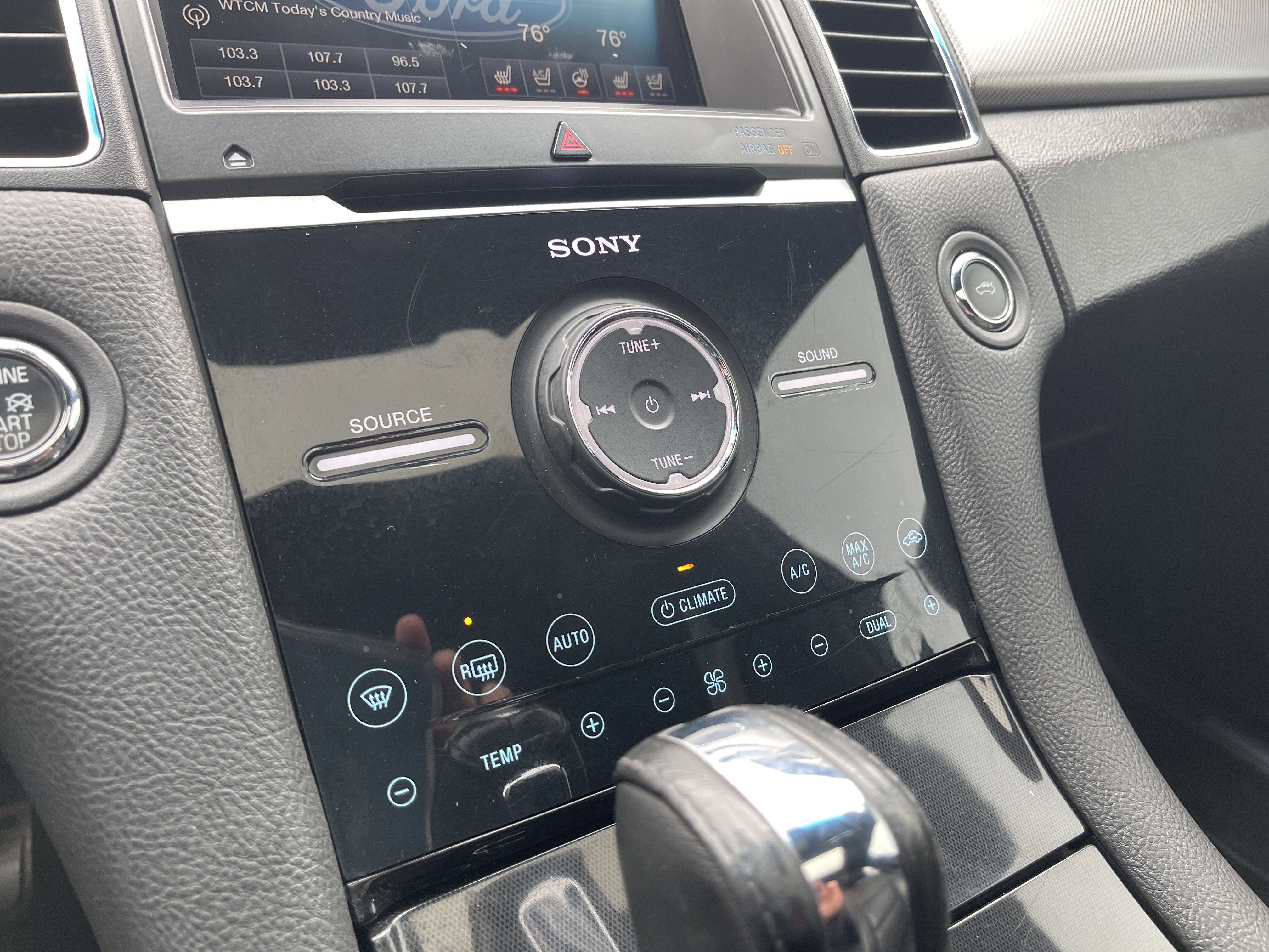 Used 2013 Ford Taurus SHO image 22