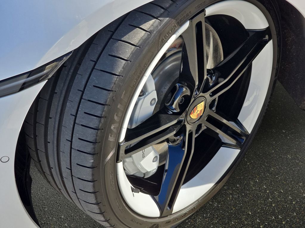 Used 2024 Porsche Taycan GTS image 35