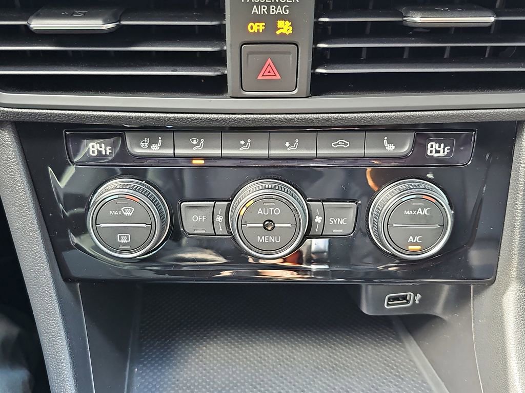 Used 2019 Volkswagen Jetta SEL image 25