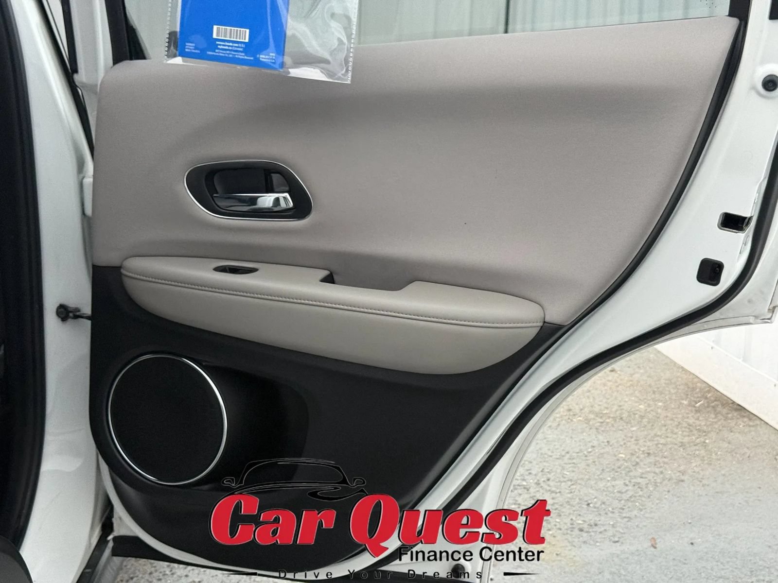 Used 2017 Honda HR-V EX image 16