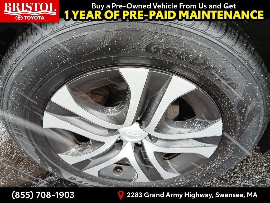 Used 2016 Toyota RAV4 LE image 10