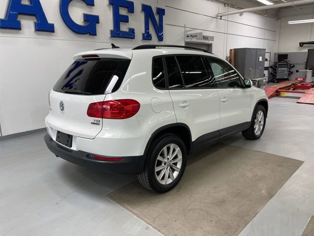 Used 2018 Volkswagen Tiguan Limited w/ Premium Package image 4