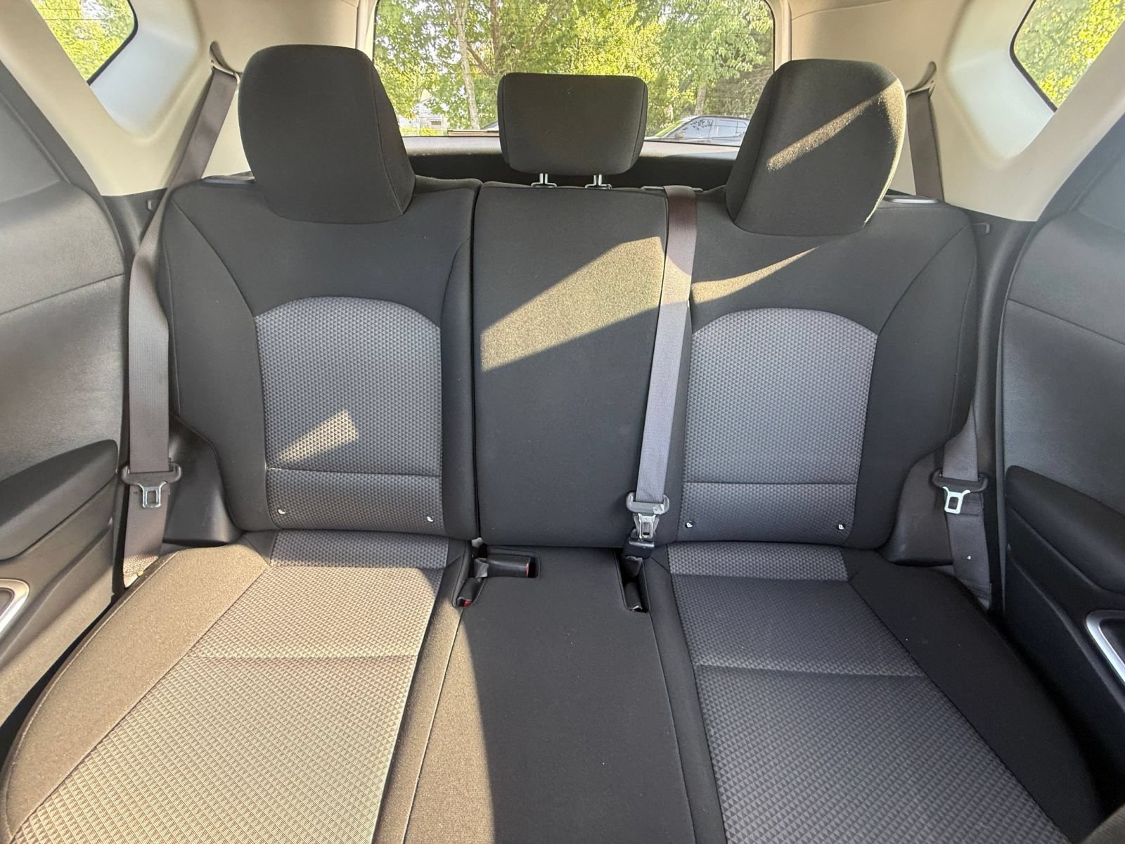 Used 2025 Kia Soul LX w/ LX Technology Package FWD image 36