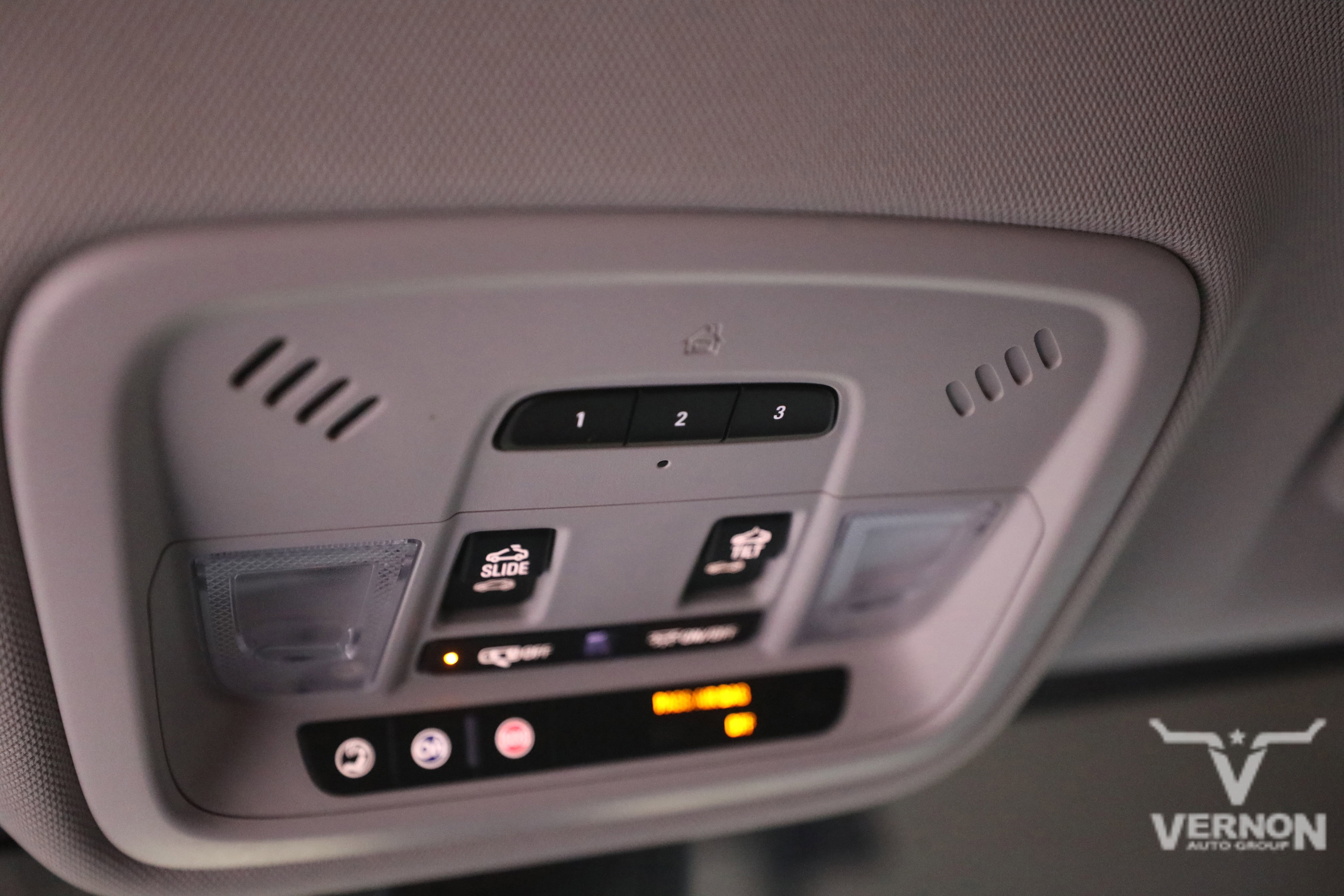 Used 2019 Chevrolet Traverse RS image 32