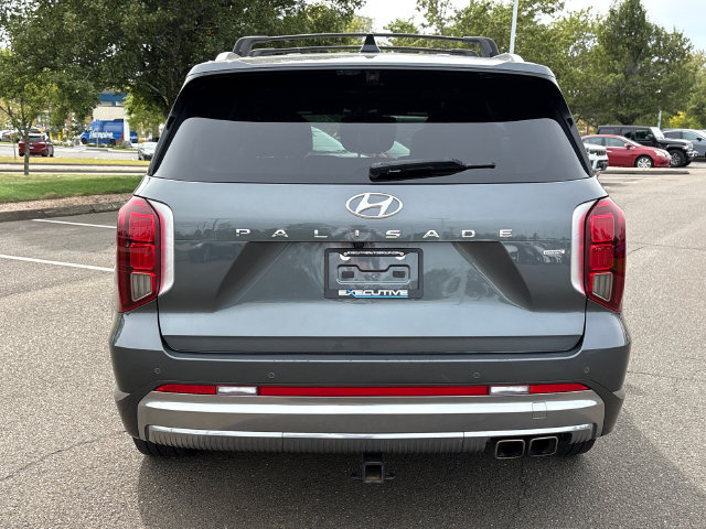 Used 2023 Hyundai Palisade Calligraphy AWD/4WD image 3