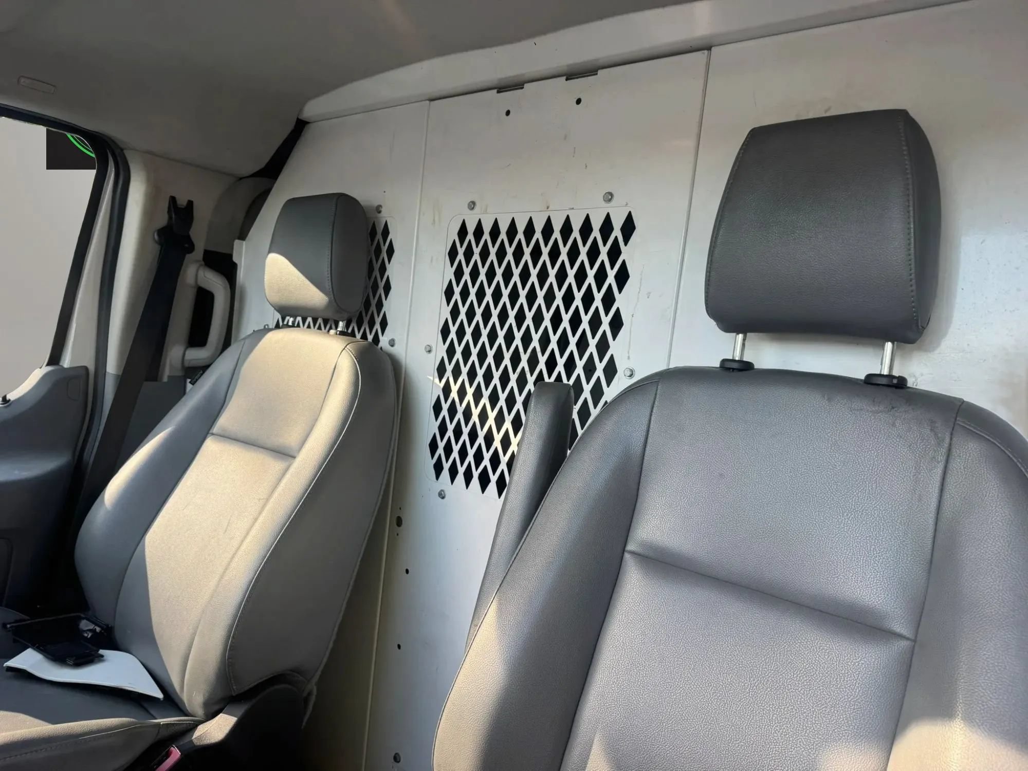 Used 2016 Ford Transit 250 130 Low Roof RWD image 15