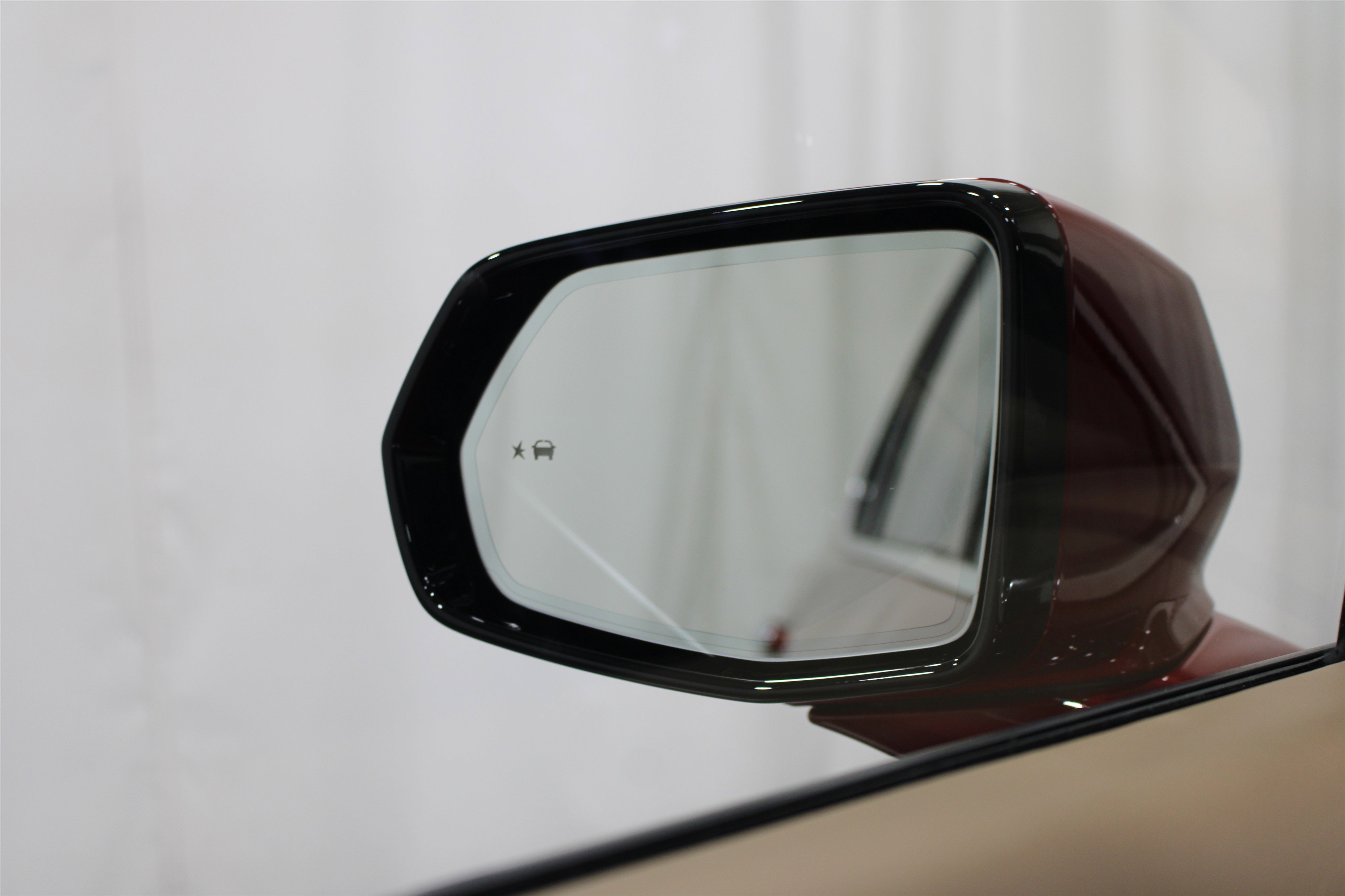 Certified 2025 Cadillac XT6 Premium Luxury w/ Platinum Package image 12