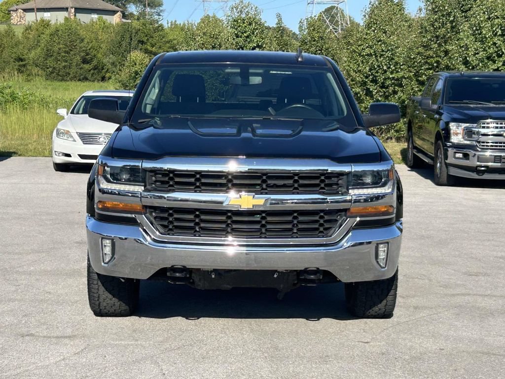 Used 2017 Chevrolet Silverado 1500 LT w/ All Star Edition AWD/4WD image 2
