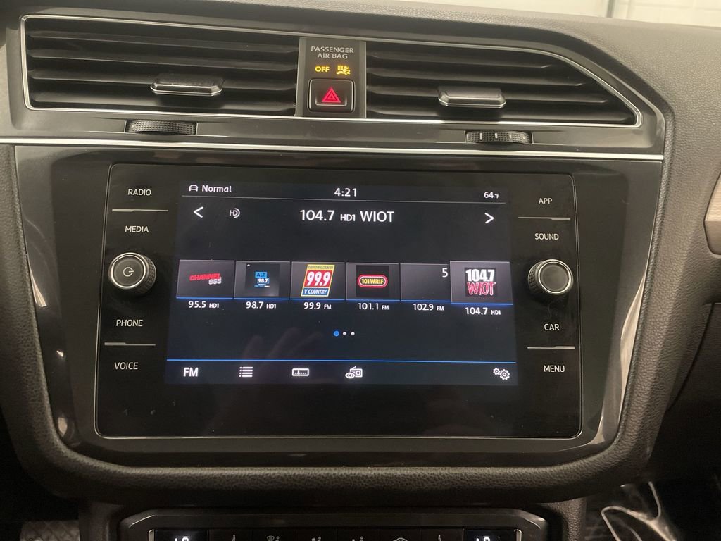 Used 2019 Volkswagen Tiguan SE w/ Panoramic Sunroof Package AWD/4WD image 7