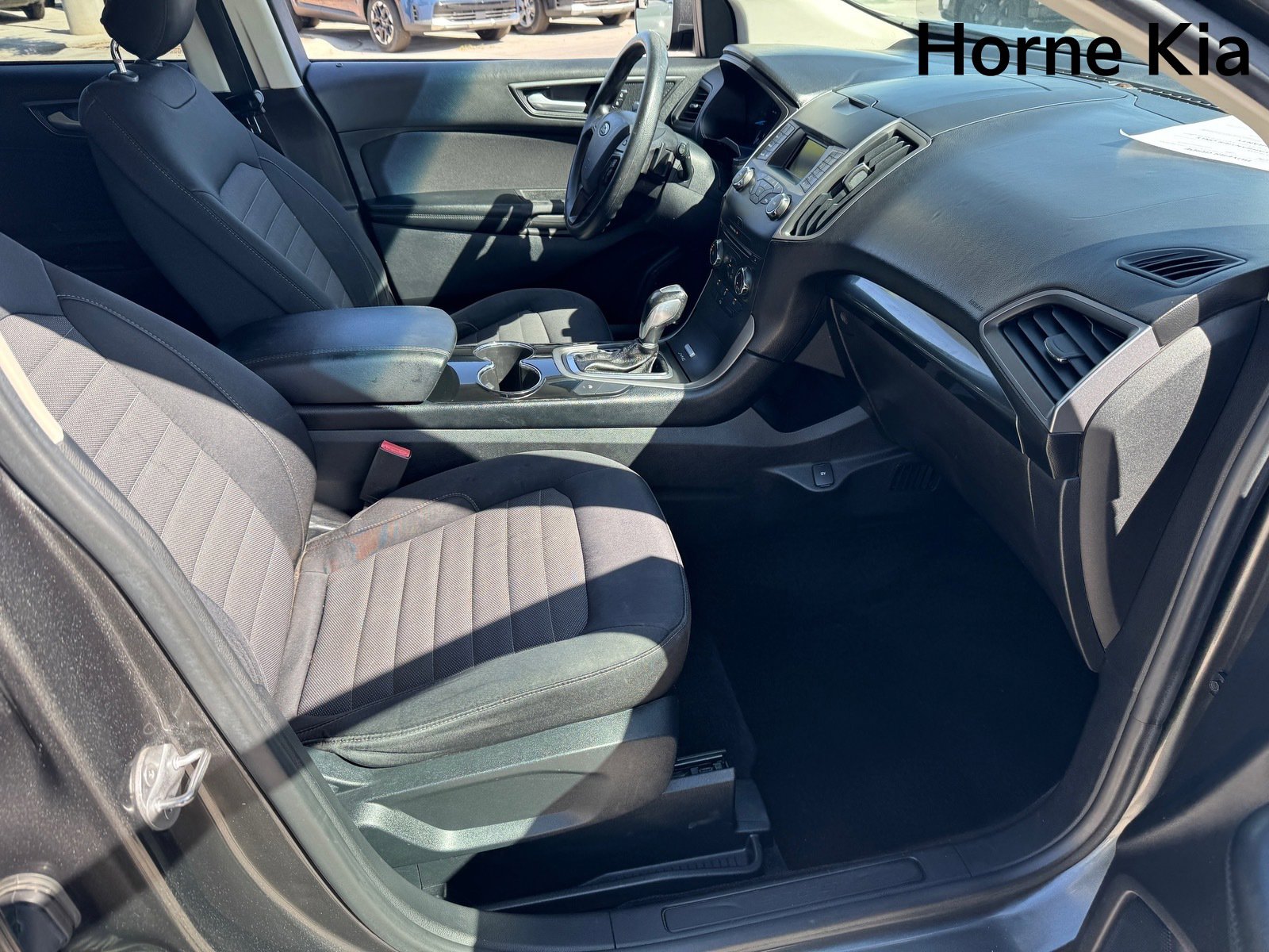 Used 2016 Ford Edge SE image 25