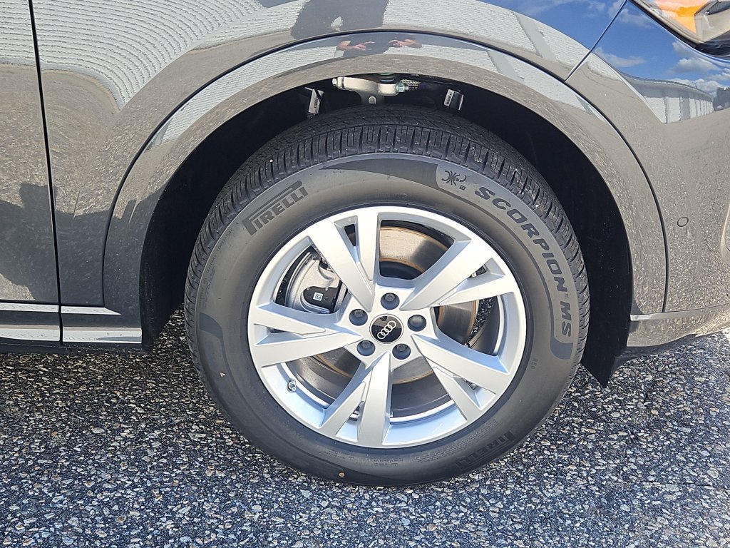New 2026 Audi Q5 Premium AWD/4WD image 4