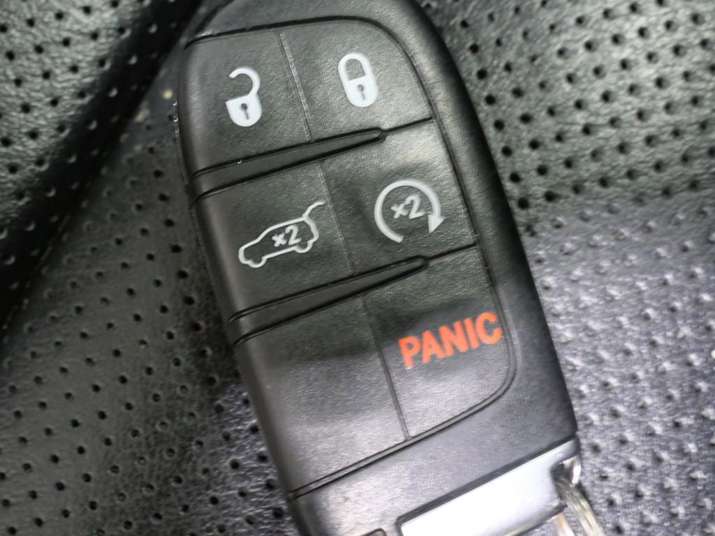 Used 2022 Dodge Durango R/T image 32