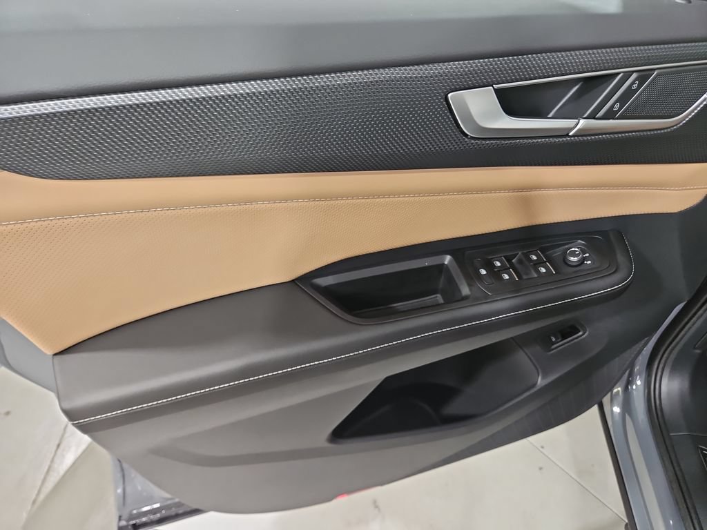 New 2026 Volkswagen Atlas Cross Sport SEL R-Line AWD/4WD image 10