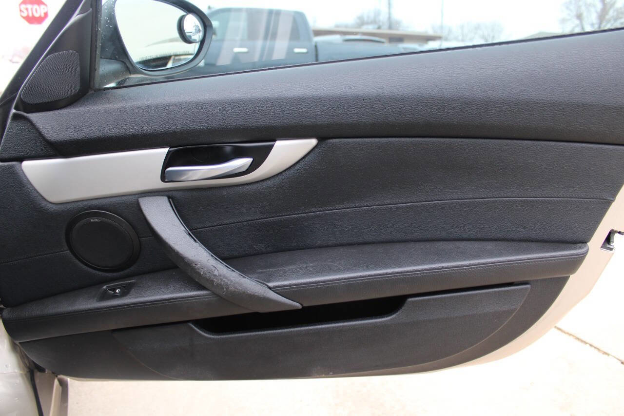 Used 2010 BMW Z4 sDrive30i image 5
