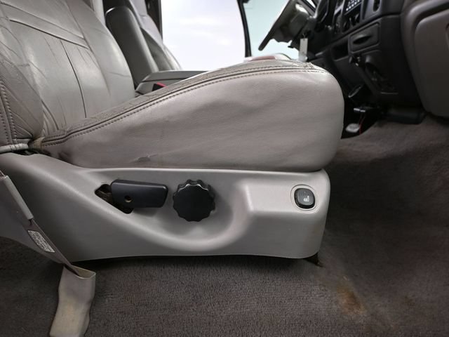 Used 2000 Ford Excursion Limited AWD/4WD image 38