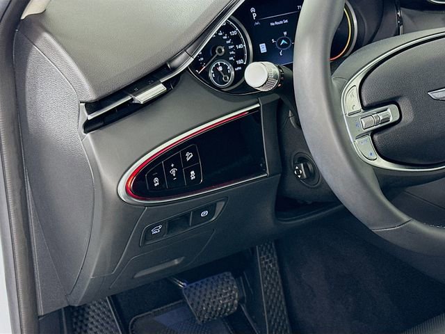 Used 2025 Genesis GV70 2.5T Advanced w/ Advanced Package image 10